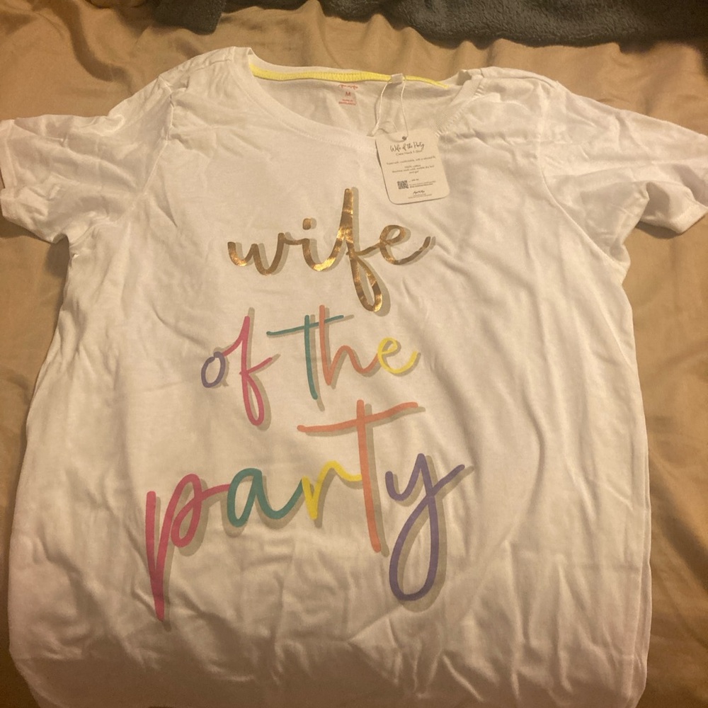 Wife the party shirt medium white T-shirt